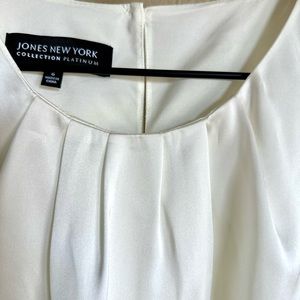 Jones New York Platinum Collection shell top